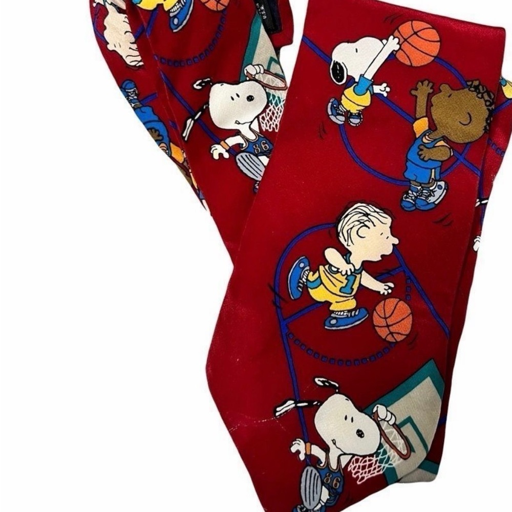 Peanuts Accessories Snoopy Basketball/Soccer Tie - Picture 3 of 5
